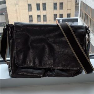 Men’s Authentic Coach Leather Laptop Bag!